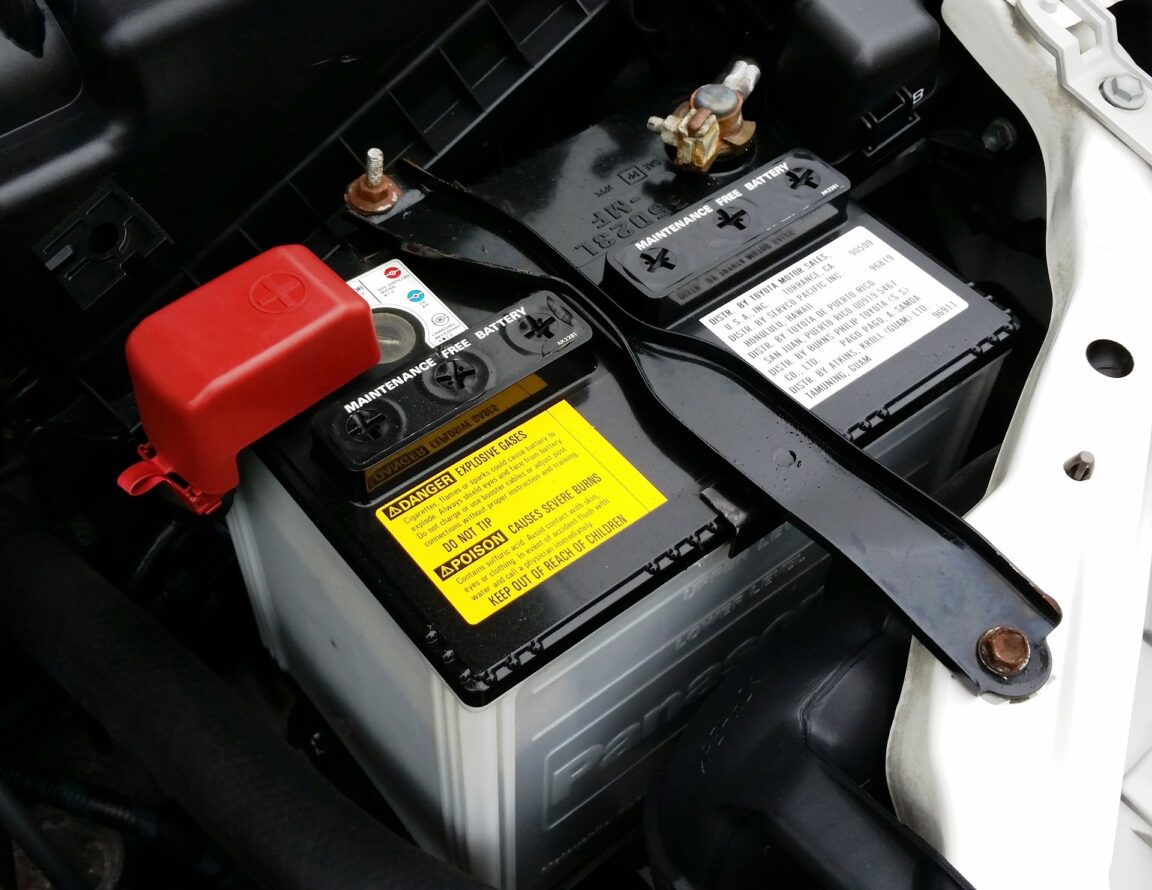 How Long Does A Car Battery Last-Signs Of Down Battery - Handy Guide